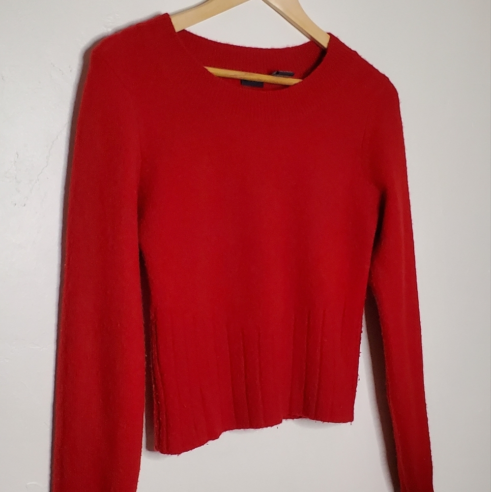 Basic Red Rounded Neck Long Sleeve Sweater - Picture 9 of 10